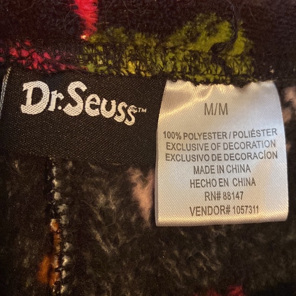 GRINCH Pajama Shorts - Picture 8 of 8